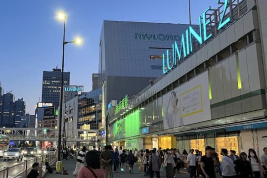新宿 パンチラ