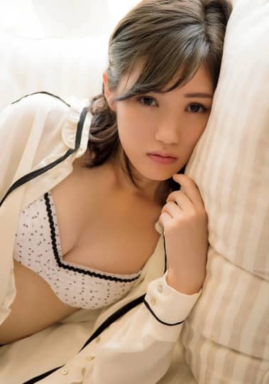 渡辺麻友 おっぱい