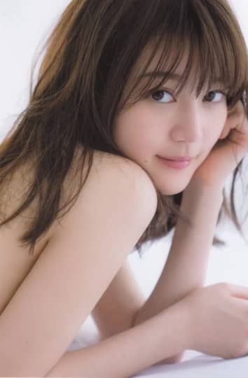  生田絵梨花 おっぱい