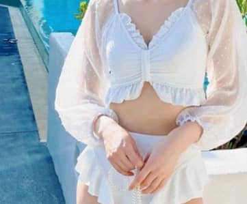 ビキニの女の子