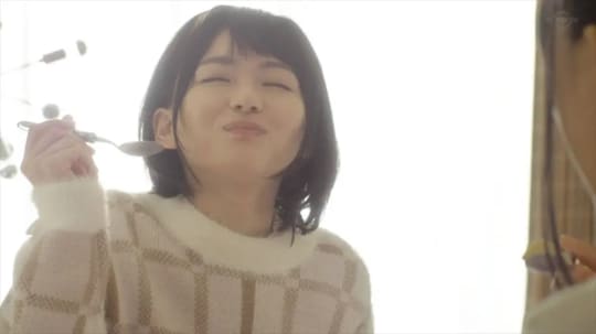 山田杏奈 おっぱい