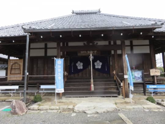 盛安寺の本堂