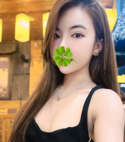 女性