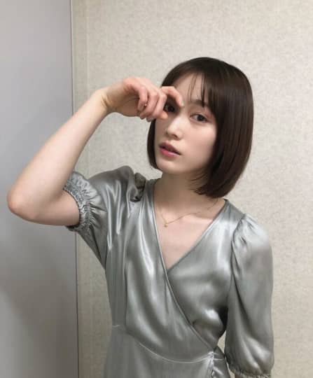 中村ゆりか おっぱい
