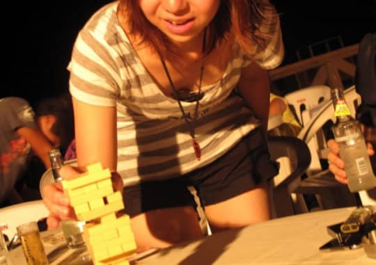 女性