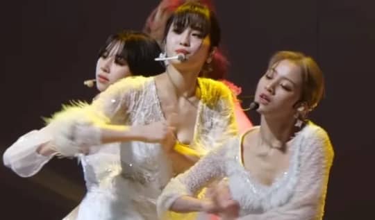 TWICE Momo(モモ) エロ