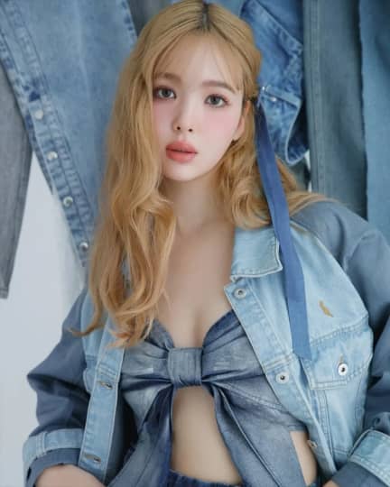 藤田ニコルのおっぱい