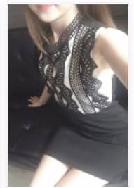 妖艶な雰囲気の美女