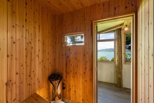 沖縄でカップル利用のプライベートサウナ