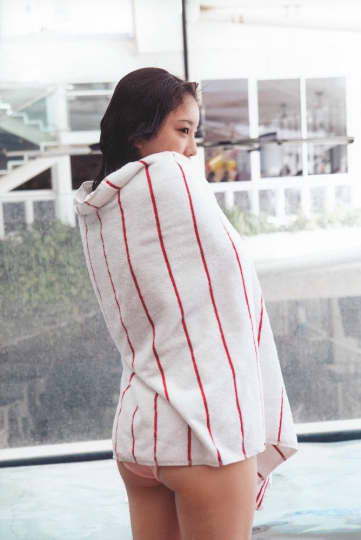 与田祐希 おっぱい