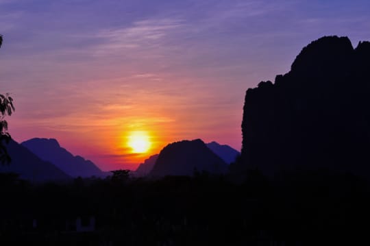 ヴァンヴィエンの夕日