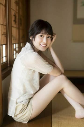 福本莉子 おっぱい