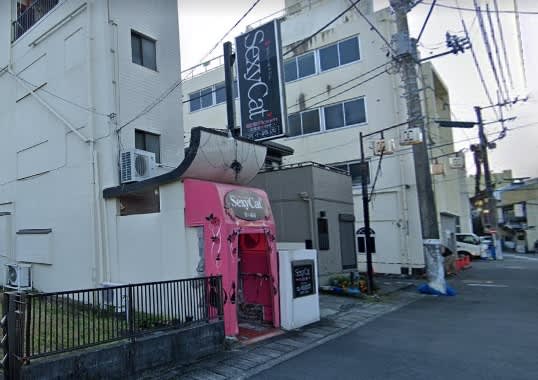 お店の前