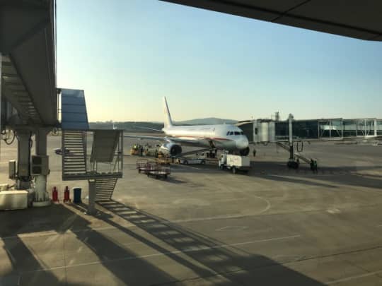 平壌空港に到着した高麗航空