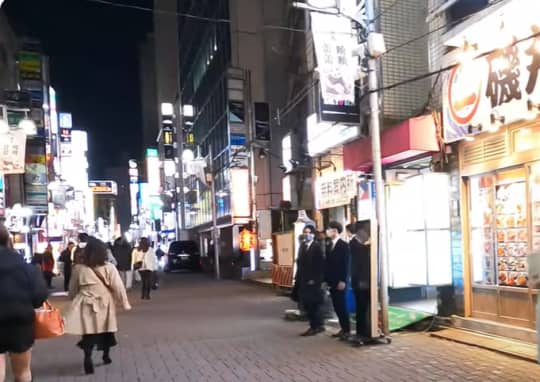 浅草から近い上野の歓楽街