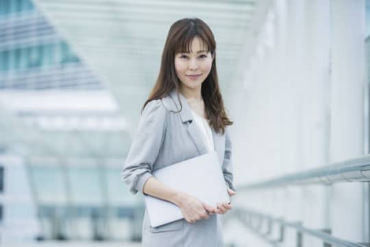 年上の女