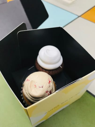 JOY cupcakes
