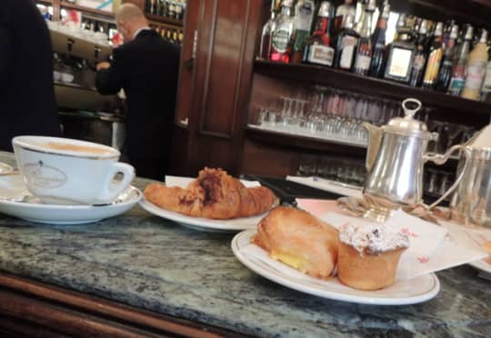 カフェ　リヴォワール