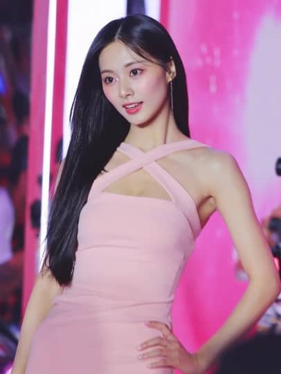 ツウィ（TZUYU） おっぱい