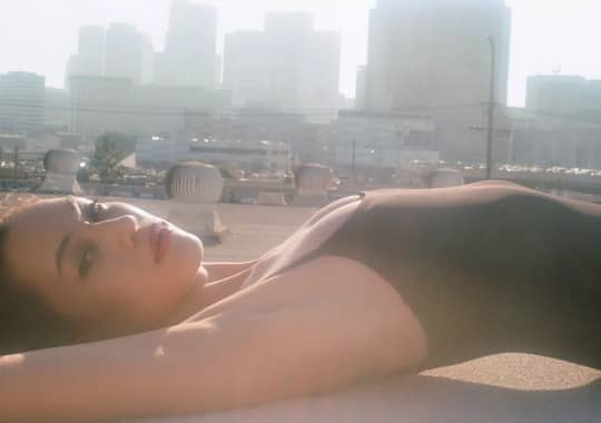 水原希子 乳首