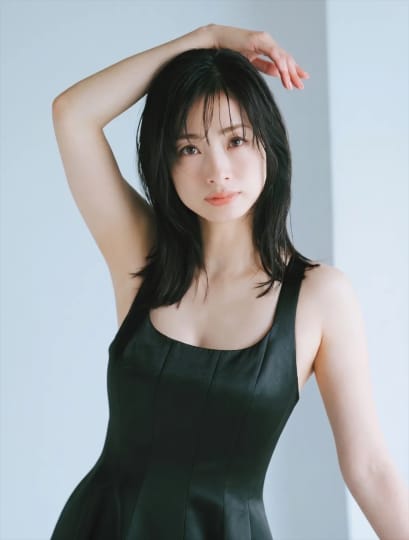 上戸彩 おっぱい