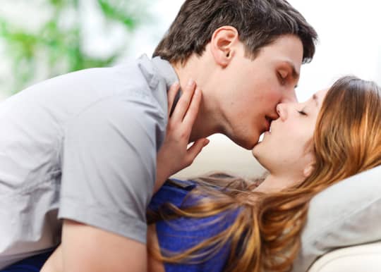 キス