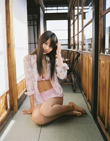 逢沢 りな ヌード