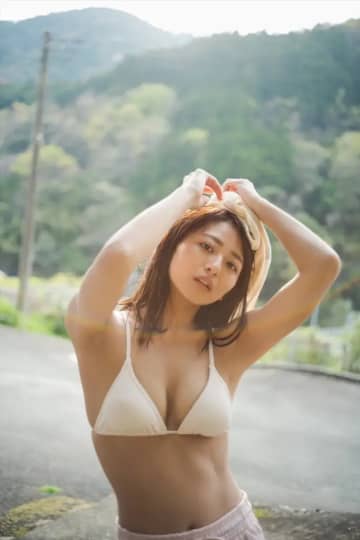 すみぽん(高倉菫) のおっぱいがエロすぎる