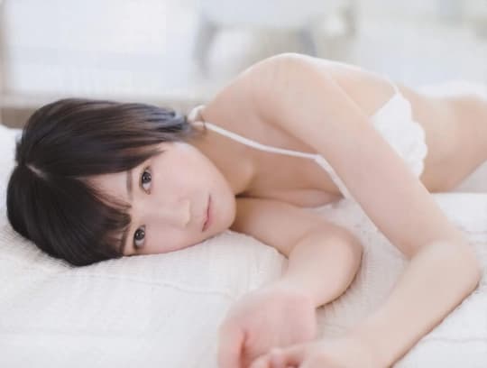 渡辺麻友 おっぱい