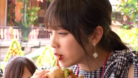与田祐希 おっぱい