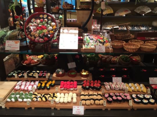 ちりめん細工館