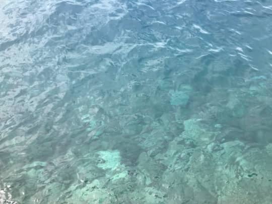 サントリーニ島　オールドポートの海