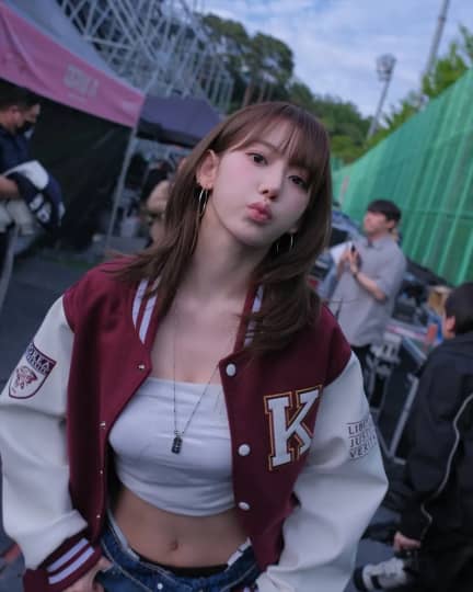 宮脇咲良 おっぱい