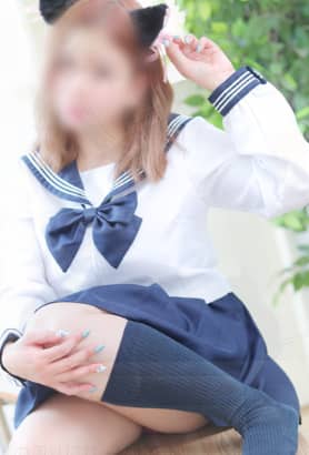 ネコ耳制服美女