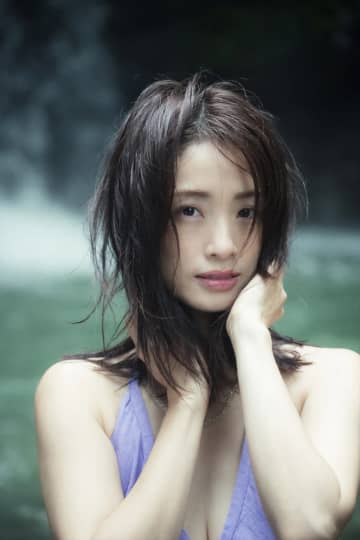 女性芸能人濡れ場シーン