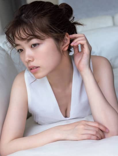 小芝風花 おっぱい