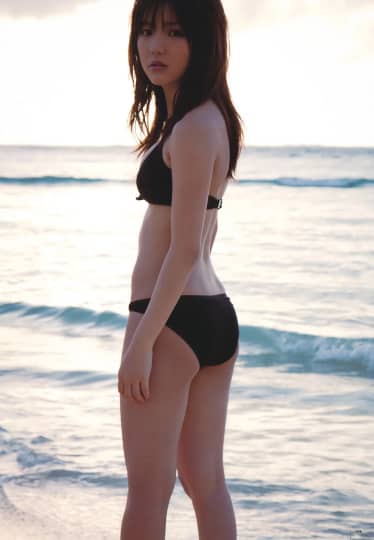 真野恵里菜 おっぱい