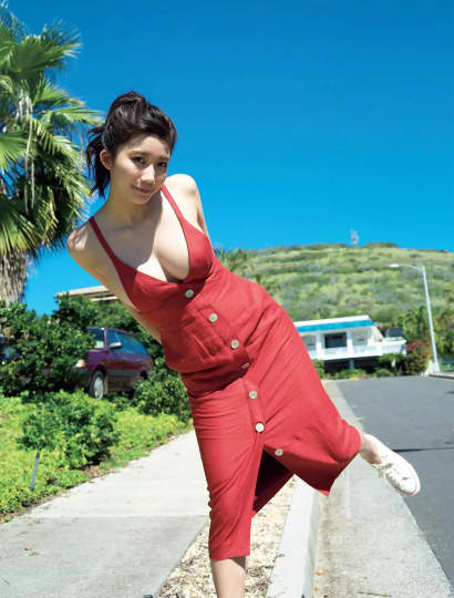 小倉優香 おっぱい