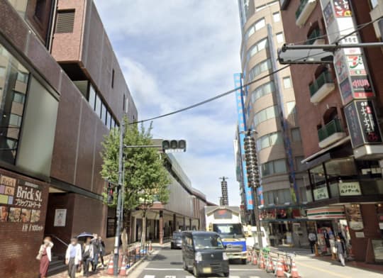 LUCEの行き方・周辺