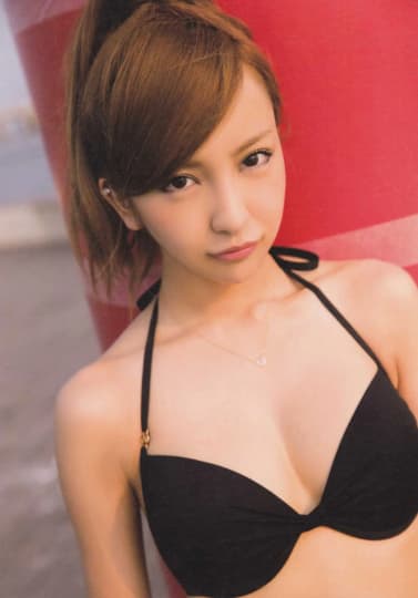 板野友美 おっぱい