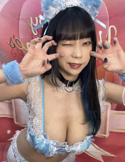 青山ひかるの巨乳画像