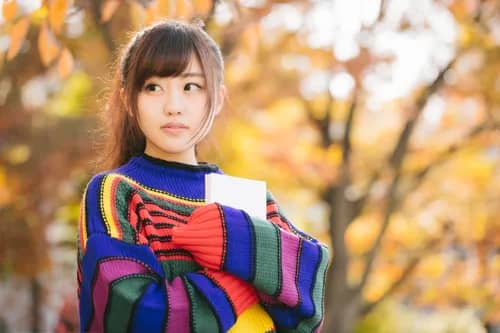 女性