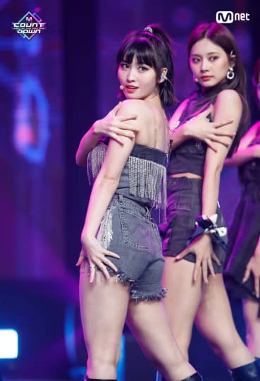 TWICE Momo(モモ) エロ