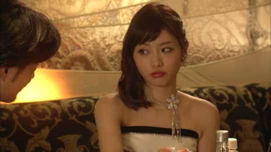 松下奈緒のエロいおっぱい(巨乳)画像