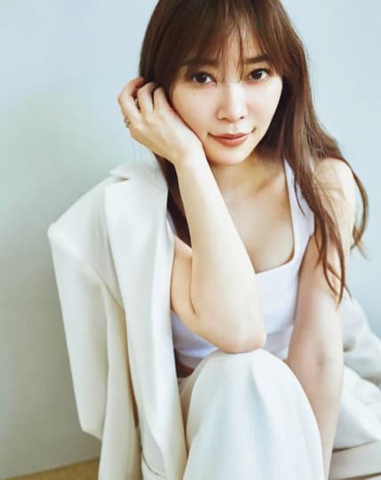 指原莉乃 セクシー