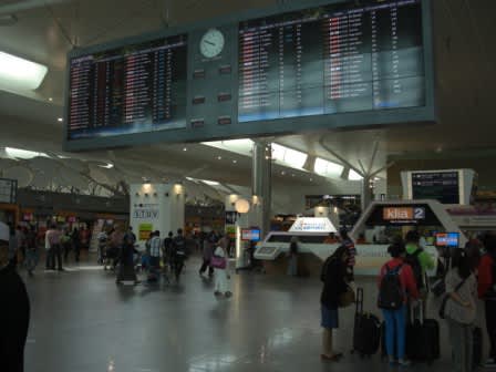 KLIA2の出発時間案内板