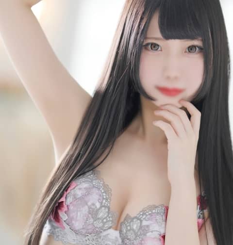 女性