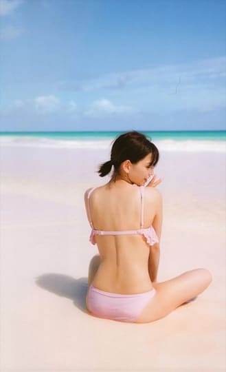 渡邉理佐 おっぱい