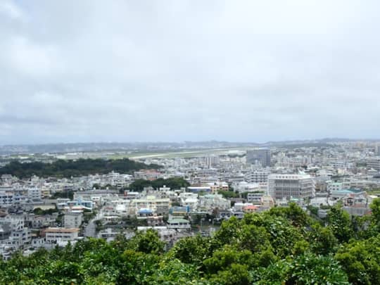 浦添城から普天間飛行場