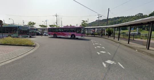 温泉駅「東口」付近